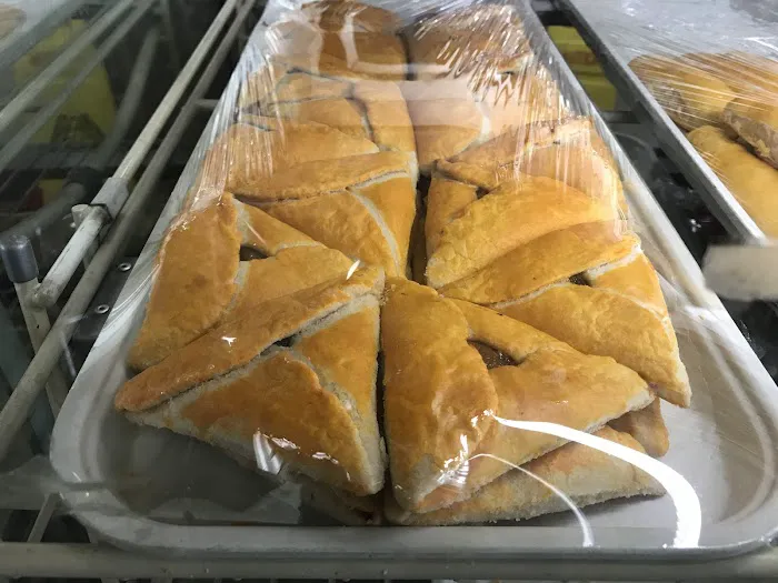 Dan's Bakery & Restaurant Picture 7