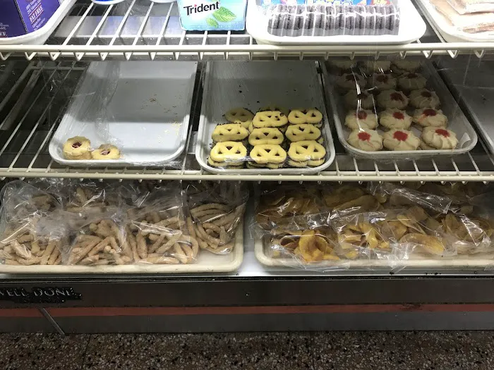 Dan's Bakery & Restaurant Picture 5