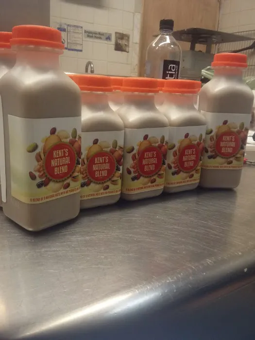Boston Raw Food/Kent's Natural Blend juices Picture 4