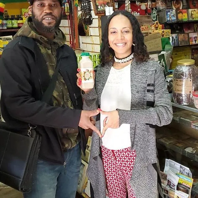 Boston Raw Food/Kent's Natural Blend juices Picture 2