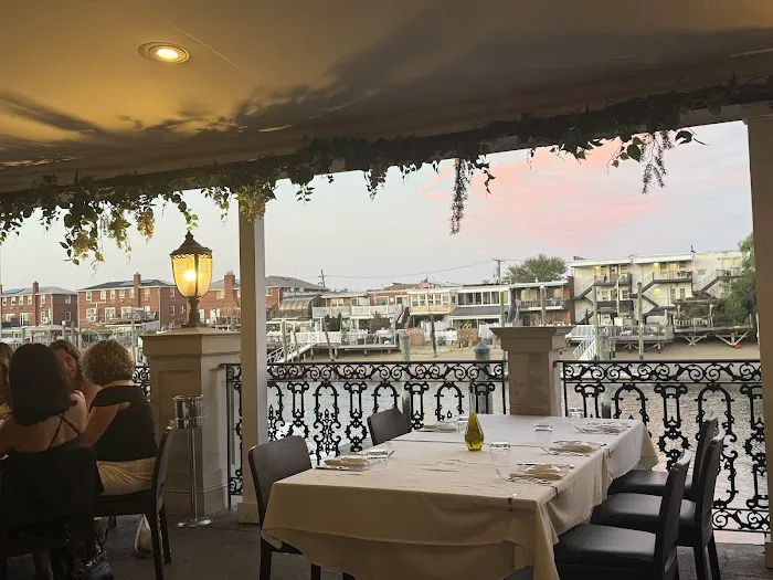 Vetro Restaurant & Lounge Picture 1