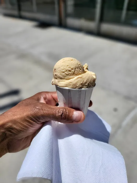 Dolly's Ices Picture 7