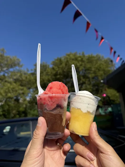 Dolly's Ices Picture 4