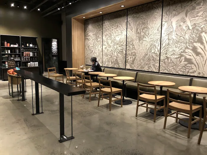 Starbucks Picture 1