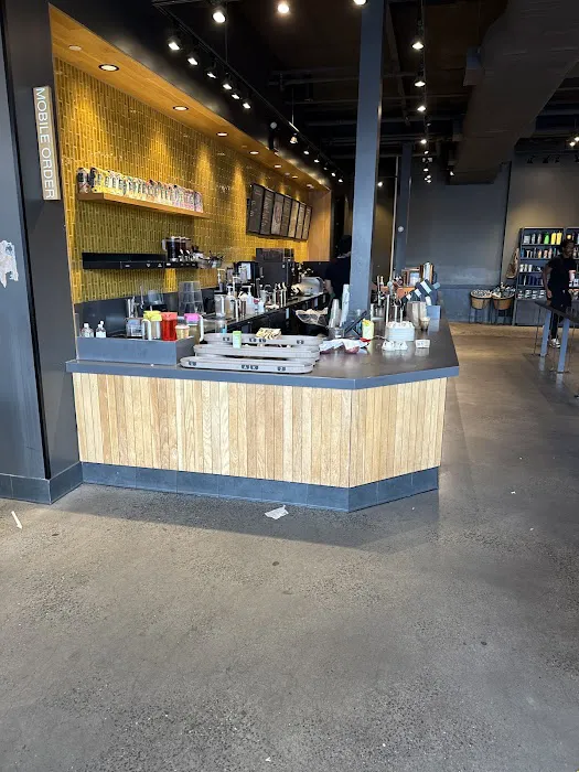 Starbucks Picture 10