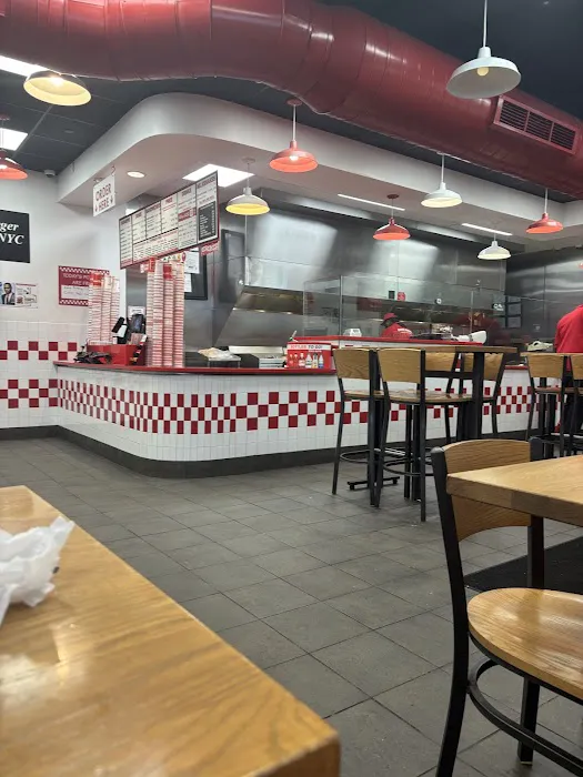 Five Guys Picture 3