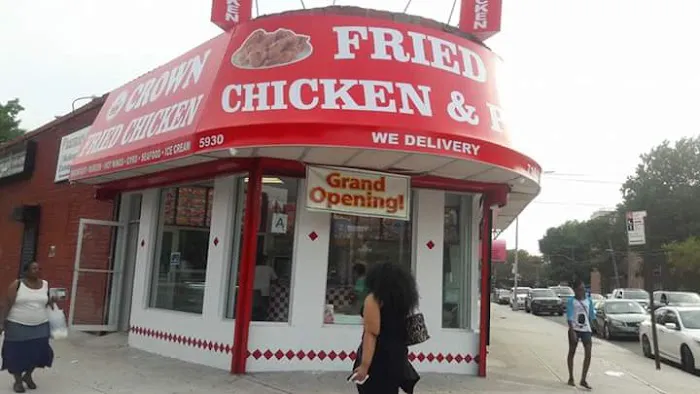 Crown fried chicken & pizza Picture 6