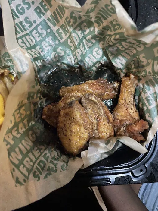 Wingstop Picture 8