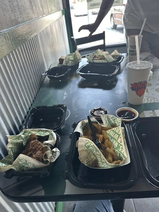 Wingstop Picture 1