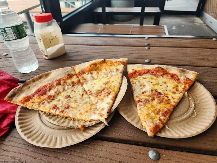 New Park Pizza Picture 3