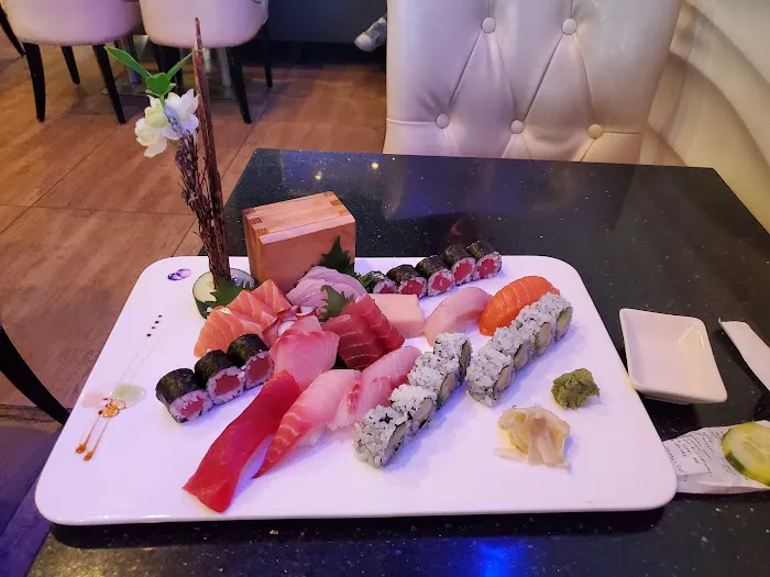 Hana Asian Bistro Picture 6