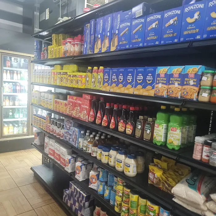 Utica Deli Grill Picture 4