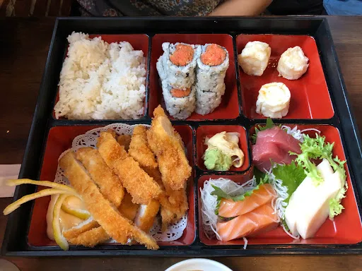 Sake Sushi Picture 5