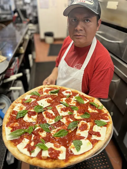 Lenny & John's Pizza Picture 2