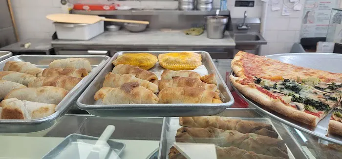 Gyro & Kashmiri Pizza Picture 5