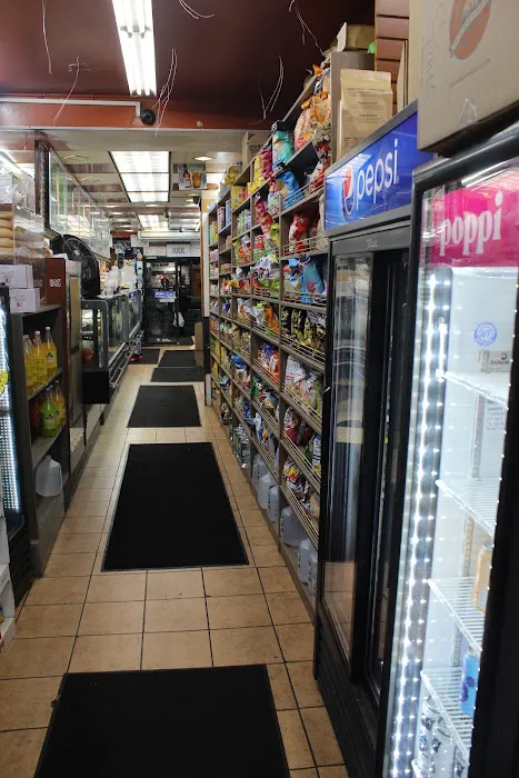 4 Avenue Gourmet Deli & Grill Picture 3