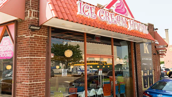 Ice Cream House Borough Park Picture 5