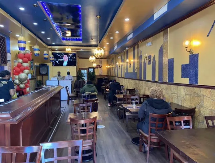 Golden Blue Bar & Restaurant Picture 5