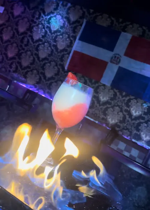 Fantastic Bar & Lounge Picture 6