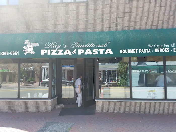 Ray's Traditional Pizza Picture 7