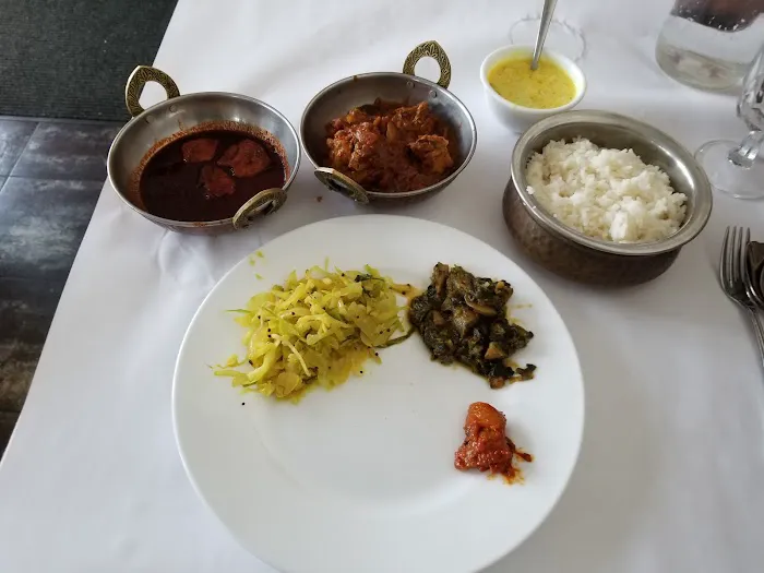 Grand Indian Restaurant Picture 3
