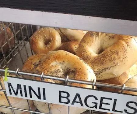Bagel Nosh