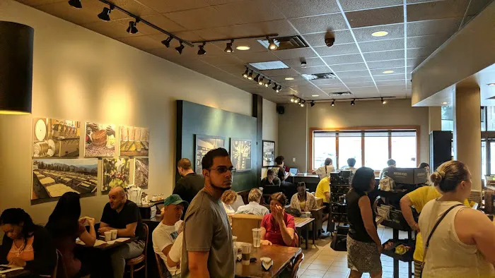 Starbucks Picture 9
