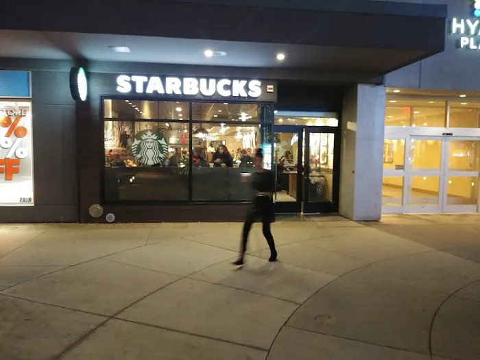 Starbucks Picture 10