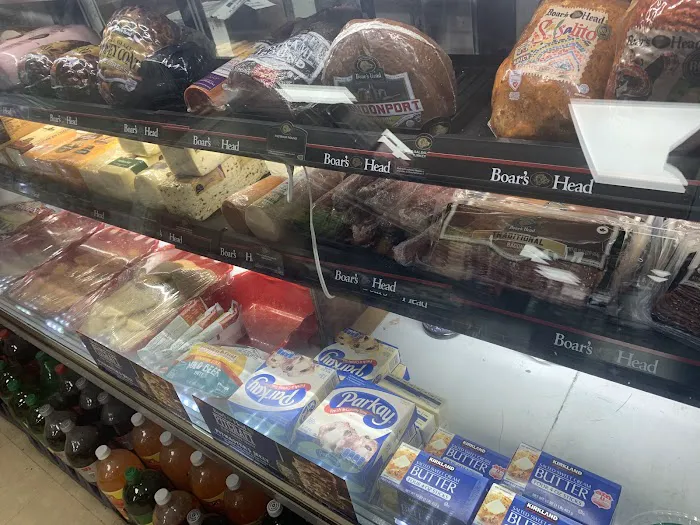Taiz market & deli Picture 5