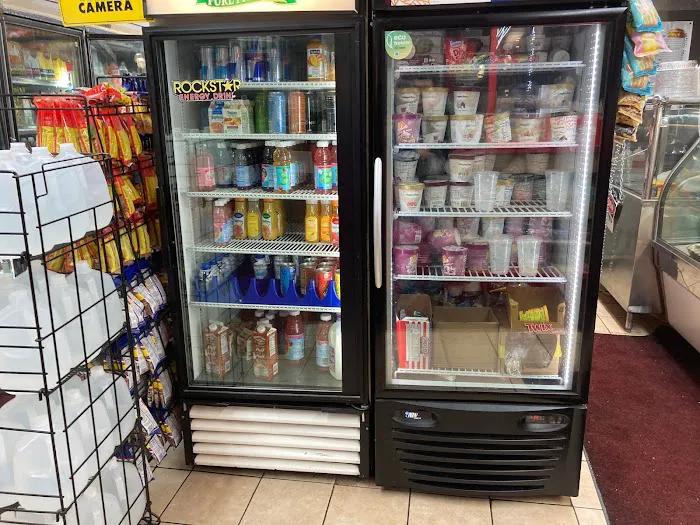 Hartley Park Deli Picture 7