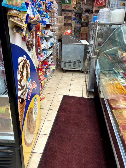 Hartley Park Deli Picture 6