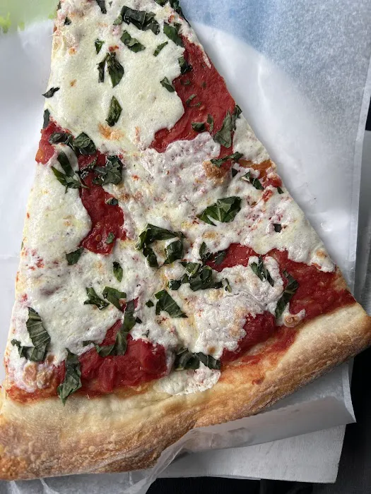 Luigi's Pizza of Yonkers, LLC Picture 1
