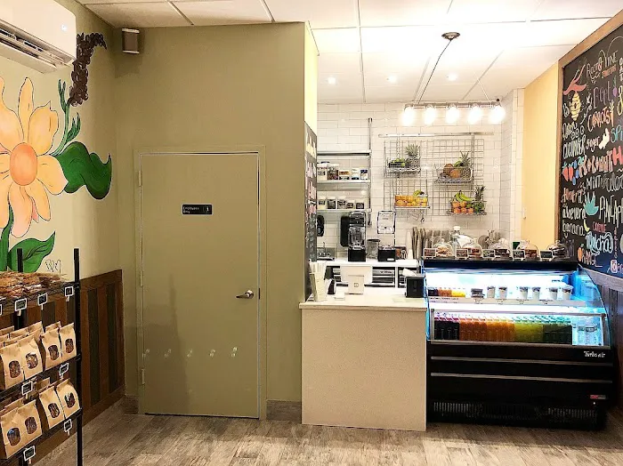 Root & Vine Juice Bar Picture 5