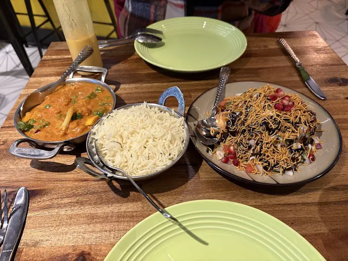 MASKA Indian Vegetarian Picture 5