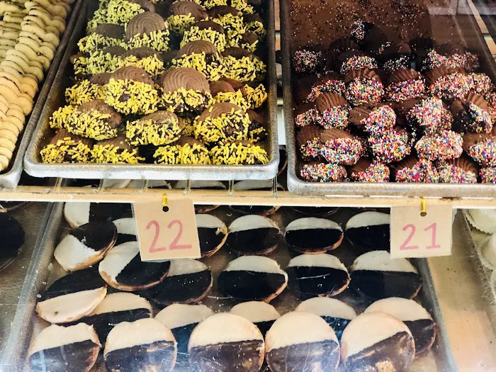 Topps Bakery at Bronxville Picture 8