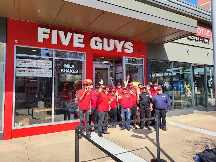 Five Guys Picture 10