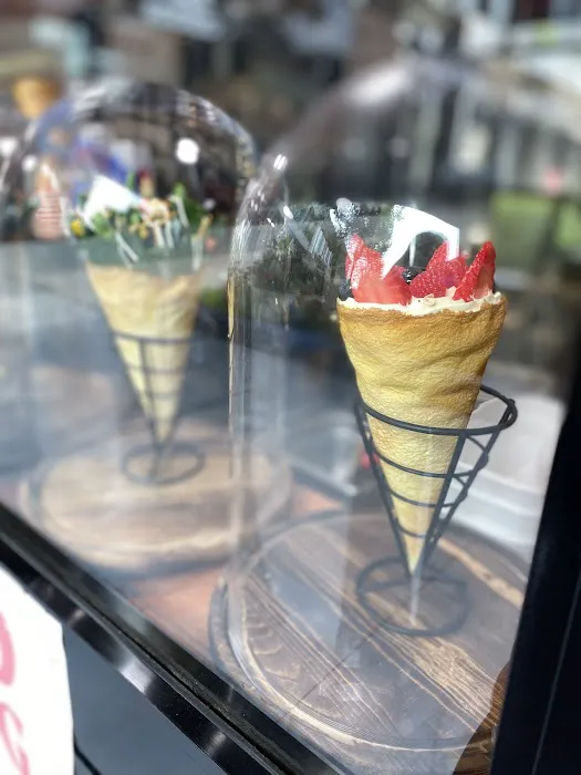T-Swirl Crepe Picture 1