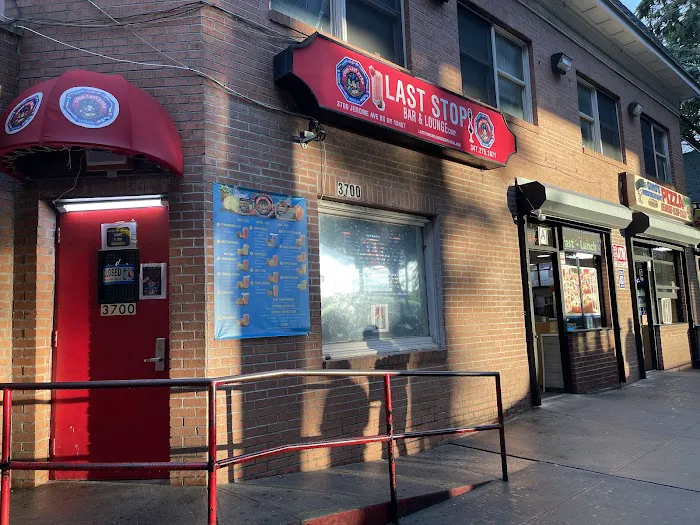 Your Last Stop Bar & Lounge Picture 2
