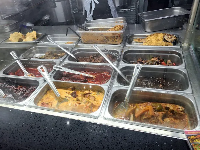 Flamin' Wok Jamaican Chinese and Seafood Picture 2