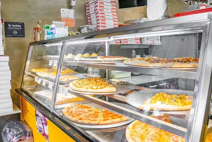 Emilio's Original Gourmet Pizza Picture 5