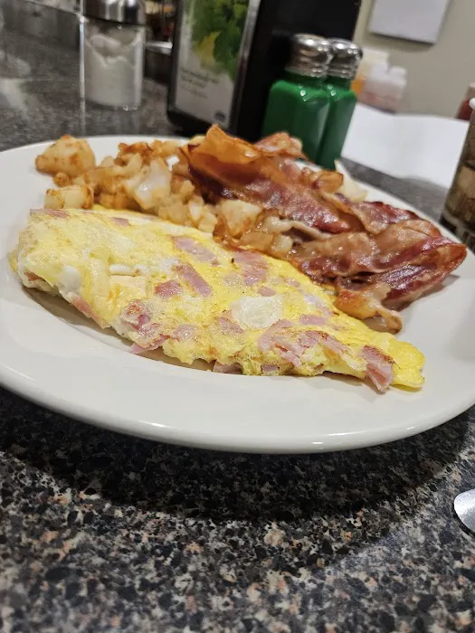 Dee's Deli & Cafe Picture 6
