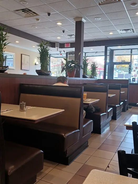 McLean Corner Picture 10