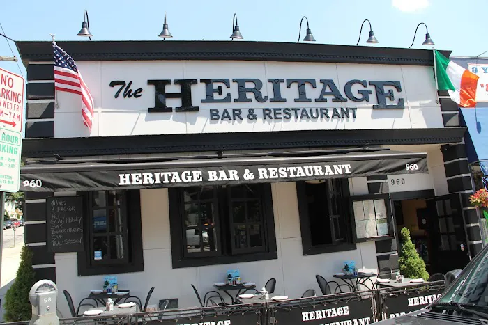 Heritage Bar & Restaurant Picture 2