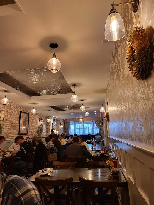 Heritage Bar & Restaurant Picture 10