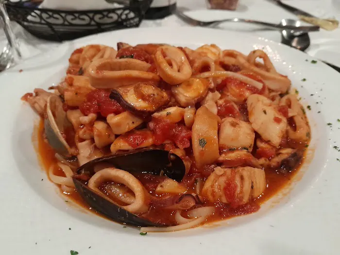 Louie & Johnnie's Ristorante Primavera Picture 4