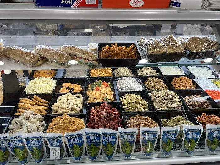 Mal Deli & Grocery Picture 5