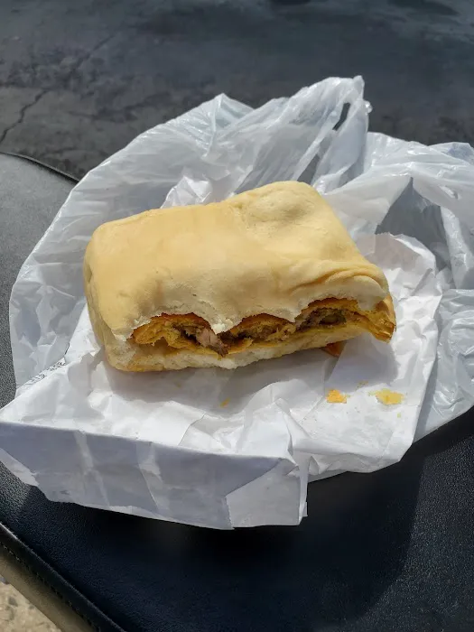 Central Caribbean Bakery & Central Seafood Restaurant Picture 6