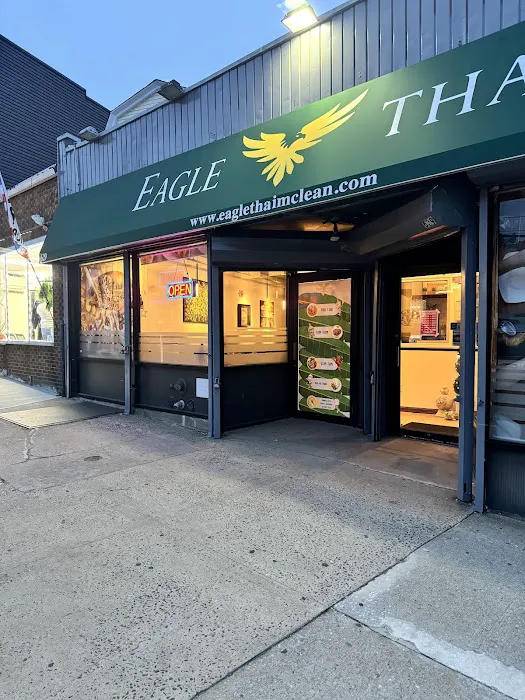 Eagle Thai Cuisine Mclean Picture 10
