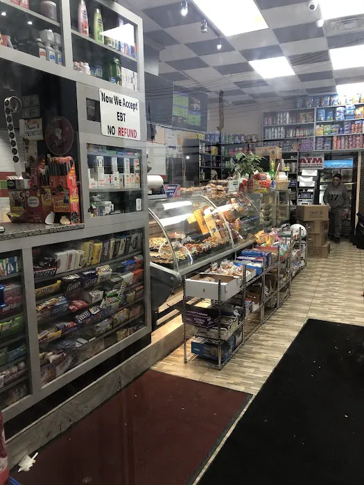 Gees gourmet deli inc Picture 3