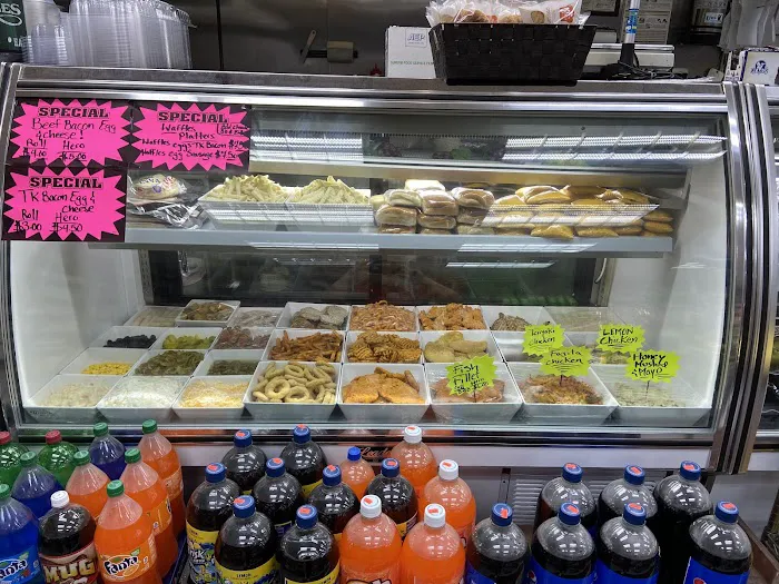 Bee Road Gourmet Deli & Grill Picture 10